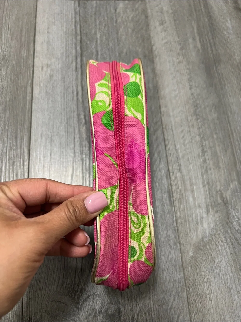Lily Pulitzer Estée Lauder collab cosmetic bag